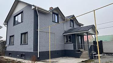 Продажа коттеджей и домов: Продается двухэтажный дом современного типа с высоким цоколем и — 2