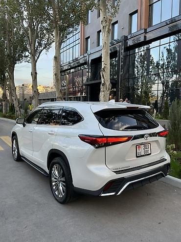 highlander 2017: Toyota Highlander: 2022 г., 3.5 л, Автомат, Бензин, Кроссовер — 4