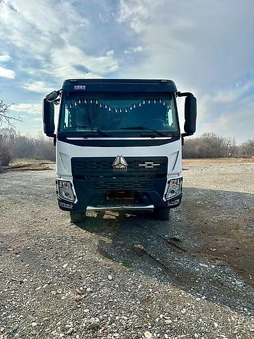 Грузовики: Грузовик, Howo, Новый — 1