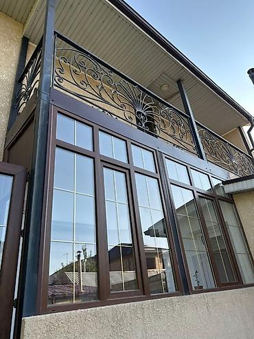 Продажа коттеджей и домов: Просторный двухэтажный дом с ухоженным зеленым участком. - — 19