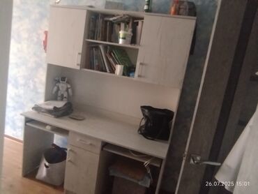 письменный стол для двоих: Продаю стол компьютерный на двух школьников