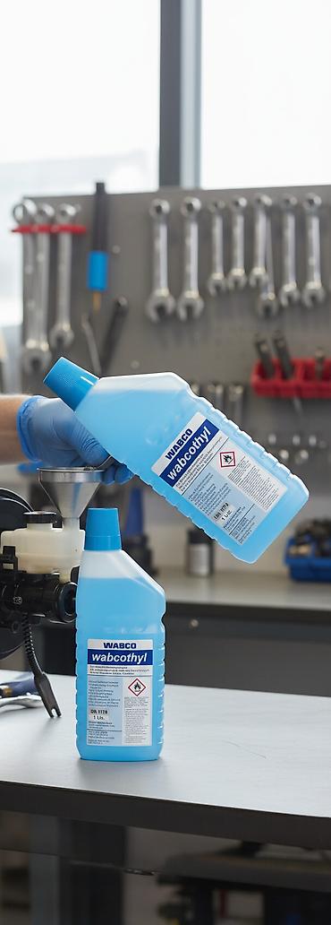 WABCO Wabcothyl — специальная жидкость для пневматических тормозных