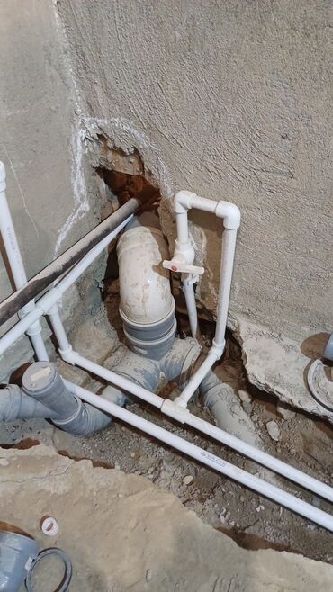 Монтаж и замена сантехники: Монтаж и замена сантехники Больше 6 лет опыта — 10