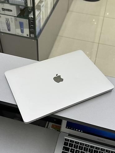 Ноутбуки Apple (MacBook): Б/у Macbook Air 13, Silver, M1, 8gb, 256gb, 220 циклов зарядки, 91% — 1