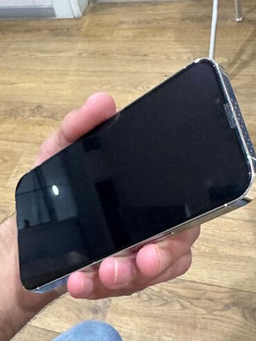 Apple iPhone: IPhone 13 Pro, 128 GB, Barmaq izi, Simsiz şarj, Face ID