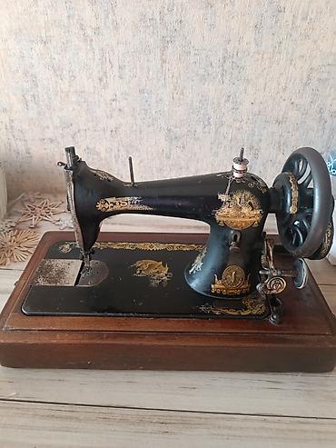 tikiş maşını matoru: Tam işlək vəziyyətdə tikiş maşınıdır 1870 ci ildə istehsal olunub hər — 8