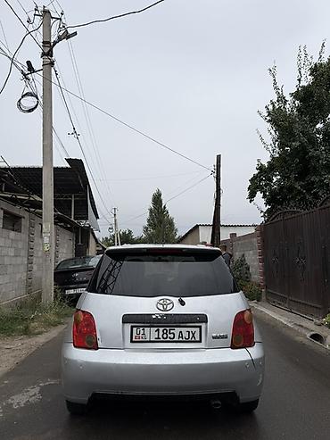сиденья на w124: Toyota Ist: 2003 г., Автомат, Бензин, Хэтчбэк — 5