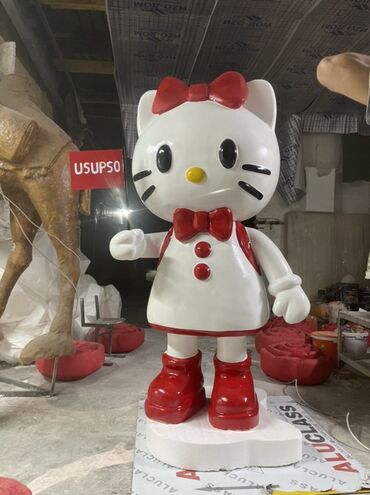 счётчик гейгера: Большая декоративная фигура персонажа в стиле Hello Kitty для