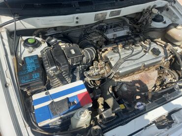 Другие автомобили: Просторный минивэн белого цвета с рейлингами на крыше — 11