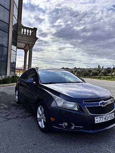 audi a8: Chevrolet Cruze: 1.4 l | 2012 il 270000 km Sedan — 4