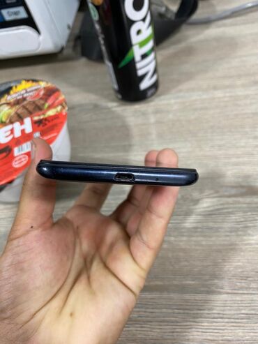 сотовый телефон редми: Xiaomi, Redmi 6, Б/у, 2 GB, цвет - Черный