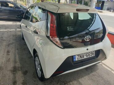 Toyota: Toyota Aygo: 1 l. | 2015 έ. Χάτσμπακ — 5