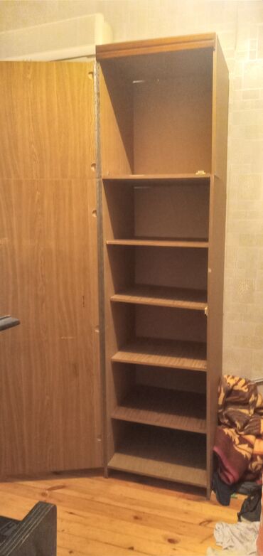 Dolablar: İşlənmiş, Açılan, 6 qapı Düz dolab, Qarderob, paltar dolabı, Rusiya — 8