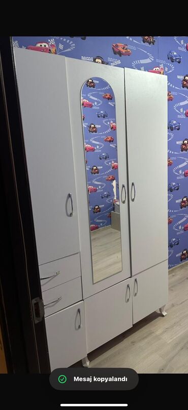 Dolablar: İşlənmiş, Dolab-asılqan