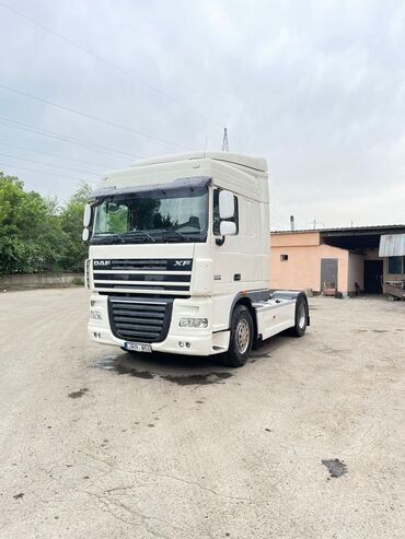 прицепы для грузовых автомобилей б у: Тягач, DAF, 2011 г., Тентованный