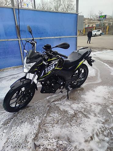 kardan balans: Sport-naked üslublu 150 cc motosiklet Xüsusiyyətlər: - 150 cc tək — 1