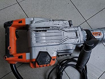 mini abrihter: Hilti Villager VLN1760 – električni čekić za rušenje - Tip — 3