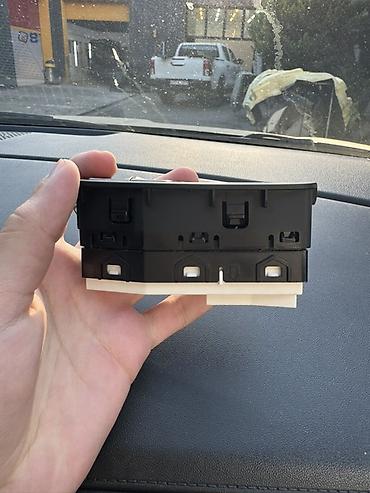 Düymələr: Hyundai sağ ön qapı üçün şüşə qaldırma və mərkəzi kilid idarəetmə — 4
