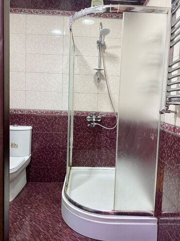 Uzunmüddətli kirayə mənzillər: Əhmədlinin ən gözəl ərazisi sayılan, Əhmədli metrosunun çıxışında — 28