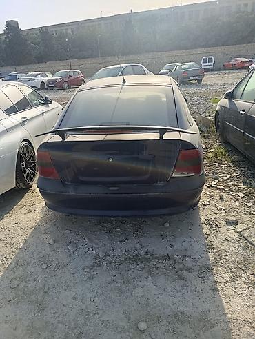 Opel: Opel Vectra: 2 l | 1996 il Sedan — 8