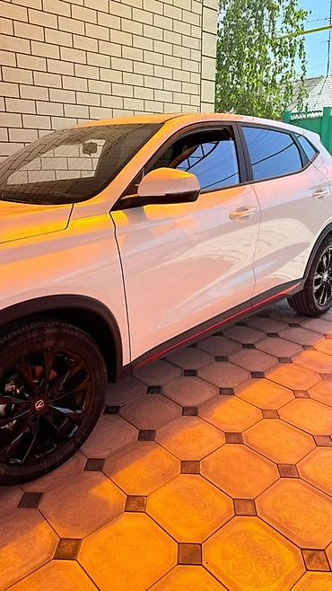 e klass: Changan Uni-T: 2025 г., Автомат, Кроссовер — 5