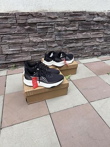 lining бу: Lining original 41-42-43 размер 3400сом — 2