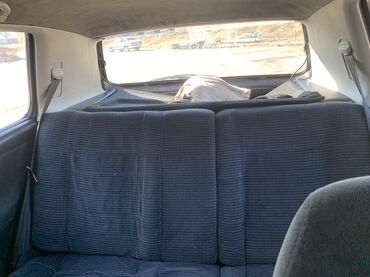 Volkswagen: Volkswagen Golf Variant: 1993 г., 1.6 л, Механика, Бензин, Хэтчбэк — 9