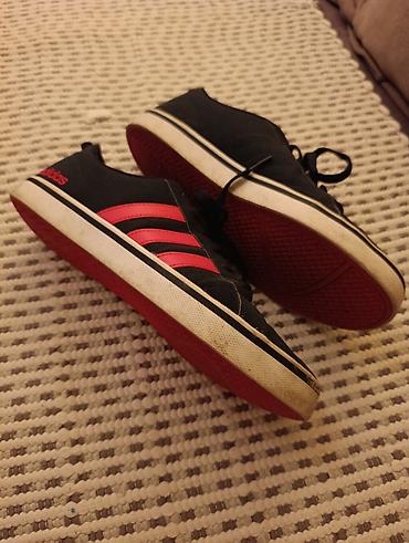 Adidas patike nove samo probane kupljene u Nemackoj Br 42 na lalafo.rs — 2 Adidas patike nove samo probane kupljene u Nemackoj Br 42 — 2