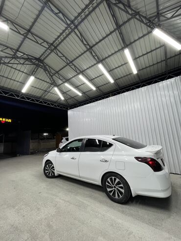 Nissan: Nissan Versa: 2016 г., 1.6 л, Вариатор, Бензин, Седан — 12