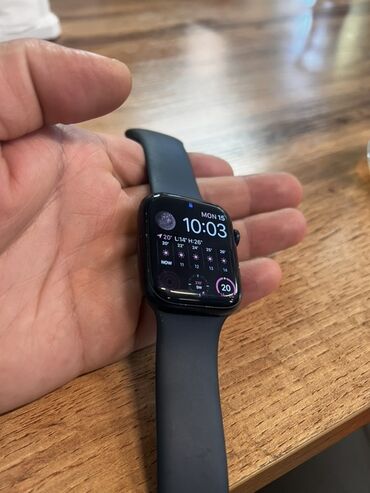 apple watch 7 китайская версия: Apple Watch 7, 45мм, + зарядный кабель цвет «черный космос»/Space