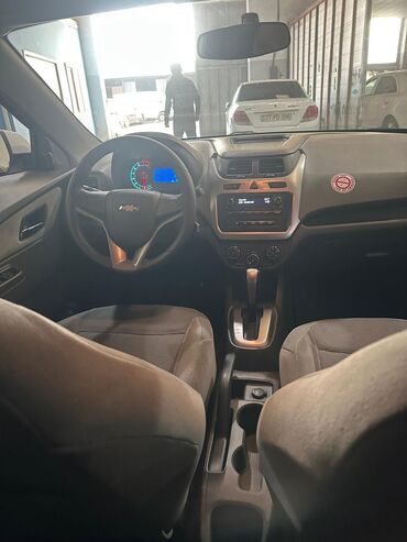 Chevrolet: Chevrolet Cobalt: 1.5 l | 2024 il Sedan — 6