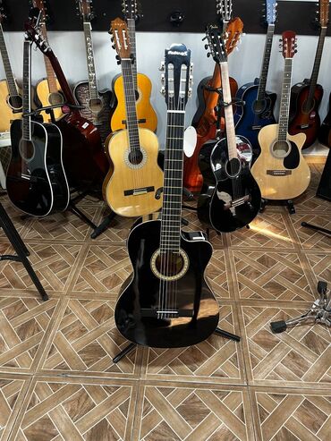 gitara tornado: Klassik gitara, Yeni, Pulsuz çatdırılma