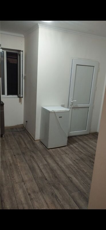 дом в аренду в сутки: 26 м², 2 комнаты, Забор, огорожен