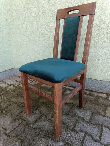 Stolice: Nove stolice iz proizvodnje

 po komadu — 16