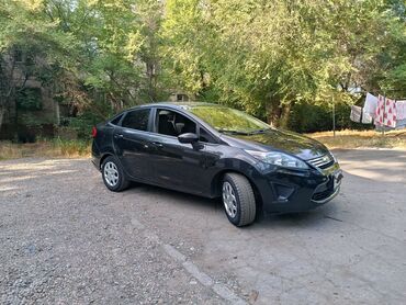 Ford: Ford Fiesta: 2010 г., 1.6 л, Механика, Бензин, Хетчбек