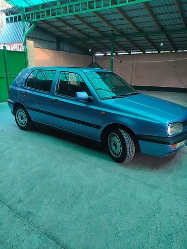 Транспорт: Volkswagen Golf: 1992 г., 1.8 л — 3