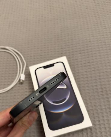 Apple iPhone: IPhone 16e, 128 GB, Qara — 7