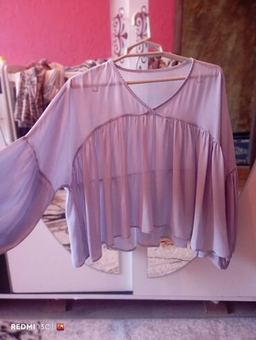 Köynək və bluzalar: 2 ci əl paltarlar var isdiyen vasap yasın — 16