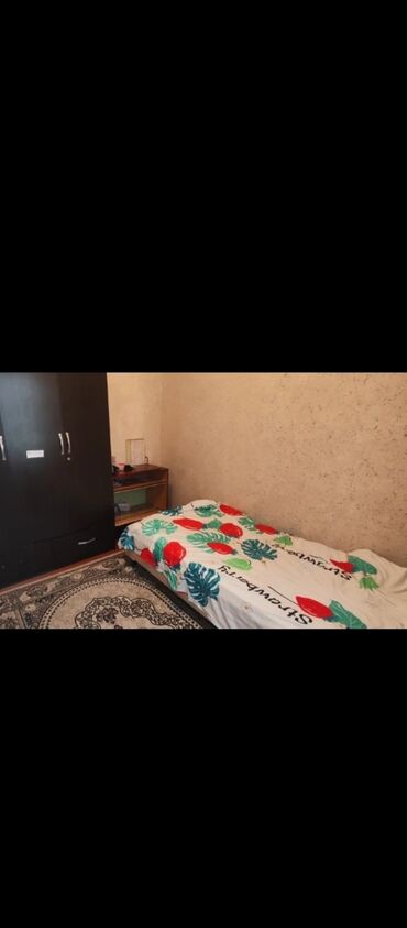 сдаю дом долгосрочно без хозяина: 65 м², 3 комнаты, Парковка, Сарай, Забор, огорожен