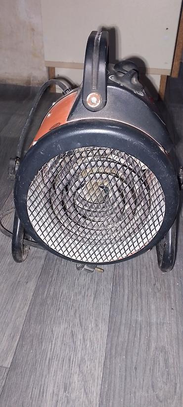 İmlitsa markalı, ТП-2кВт-КР model elektrikli istilik topu. Cihaz 220V