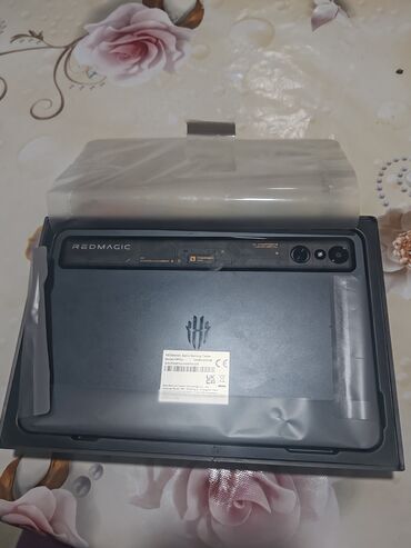 Digər planşetlər: REDMAGIC AİSRA Gaming Tablet - Ekran: İncə çərçivəli böyük displey — 3