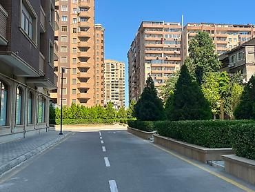 Недвижимость: 3 комнаты, Новостройка, 141 м² — 3