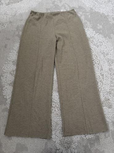 Zara aktuelni model pantalona.Lastiz u struku.Rastegljive