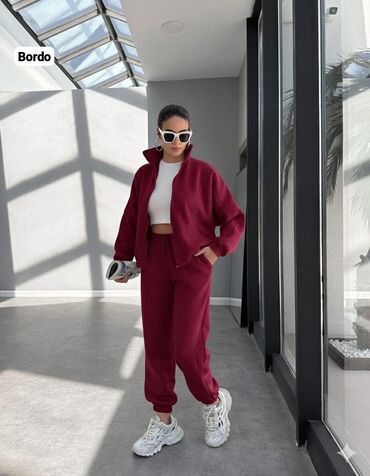 İdman geyimləri: Unvan Gəncə şəhəri. Qadınlar üçün kapüşonlu idman dəsti - 2 — 8