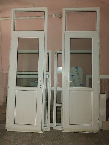 plastik qapi pencere: PVC qapı-pəncərə dəsti ölçü 2,64*0,78sm - Material: ağ rəngli PVC — 1