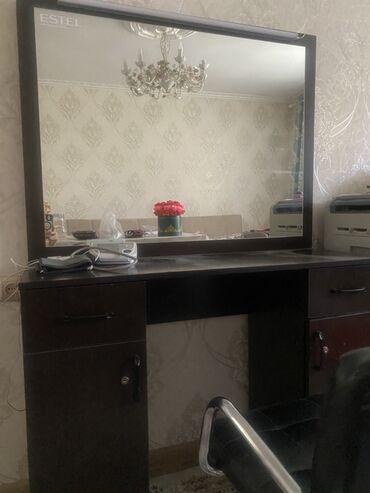 купить шкаф офисный для документов: Парикмахерское рабочее место с зеркалом и креслом Состав комплекта: -