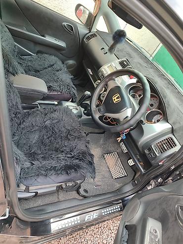 Honda: Honda Fit: 2005 г., 1.3 л, Вариатор, Бензин, Хэтчбэк — 9