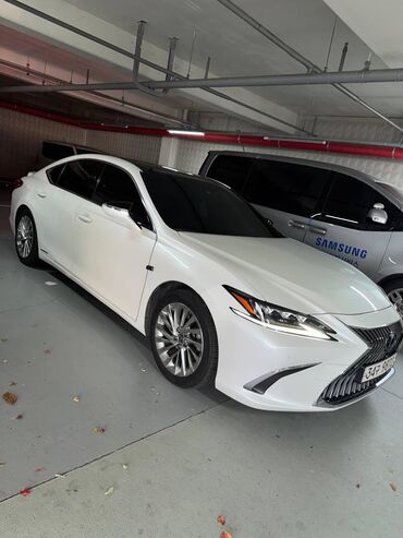 Lexus: Lexus ES: 2019 г., 2.5 л, Вариатор, Гибрид, Седан at lalafo.kg — 1 Lexus: Lexus ES: 2019 г., 2.5 л, Вариатор, Гибрид, Седан — 1