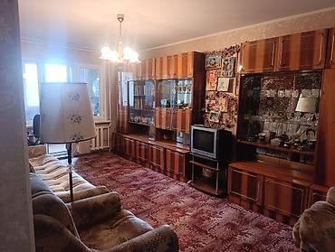Батирлерди сатуу: 2 бөлмө, 44 м², 3-мкр 104-серия, 3 кабат — 4