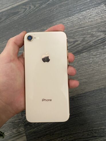 Apple iPhone: IPhone 8, Б/у, 64 ГБ, Золотой, Чехол, 100 %